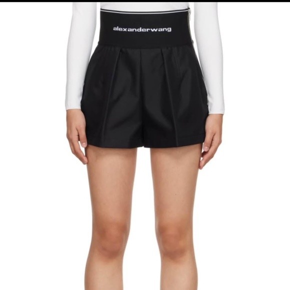 Alexander Wang Black Pleated Shorts - Picture 1 of 1